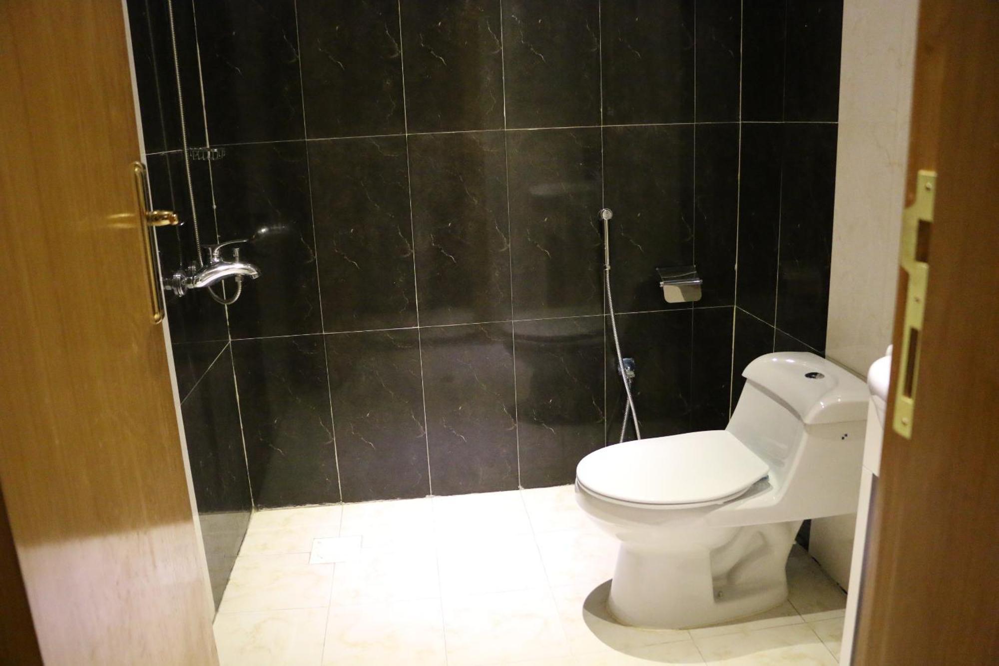 Al Joon Hotel Riade Quarto foto